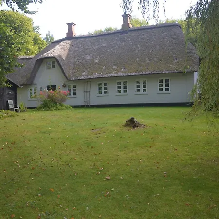 Cozy Getaway Holse Дом отдыха *